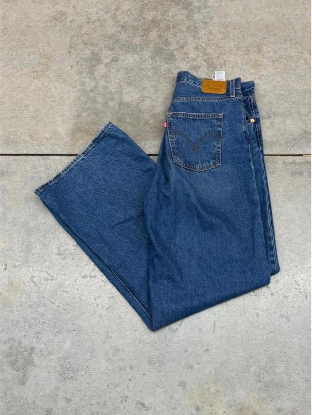 vintage levis ribcage wide leg faded blue relaxed baggy fit jeans 30 x 32 WOMENS